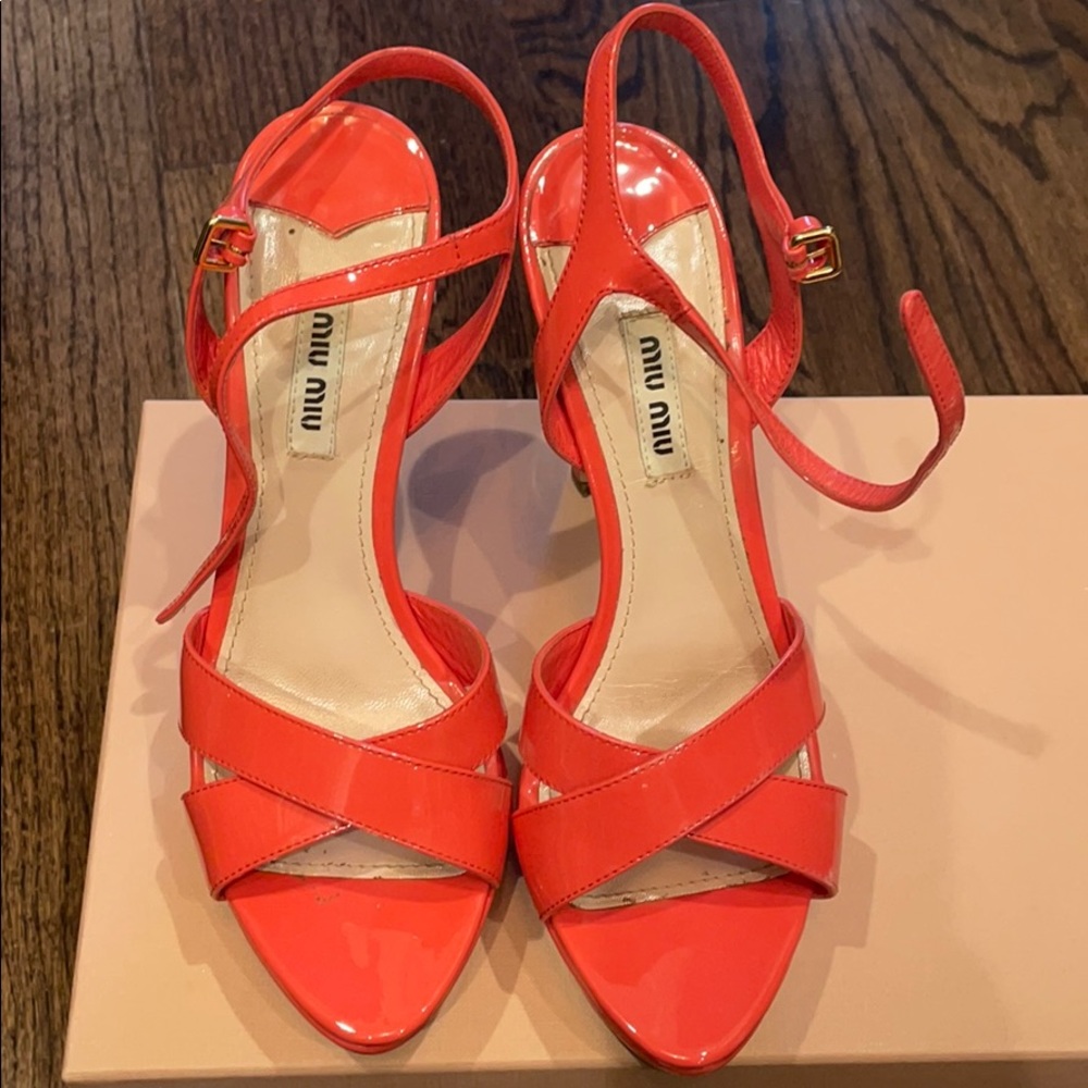 Miu Miu size 37 amazing gorgeous coral sandals - Picture 3 of 6